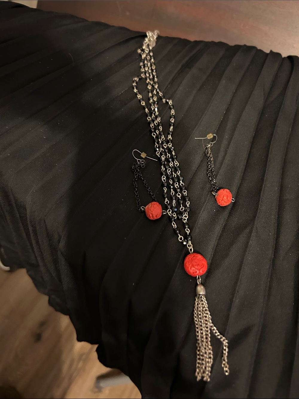 Red Carved Bead Tassel Necklace & Earrings Set